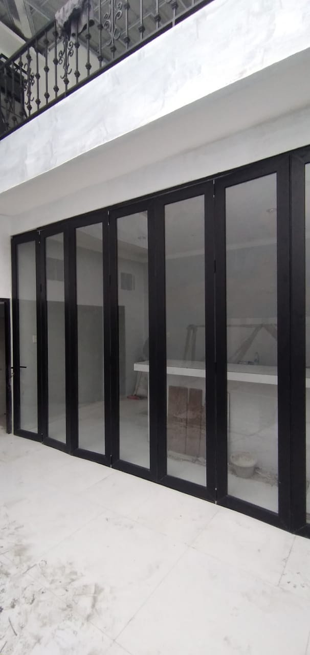 932e5a62-8bf4-4cbd-927f-f1d09f1786ad